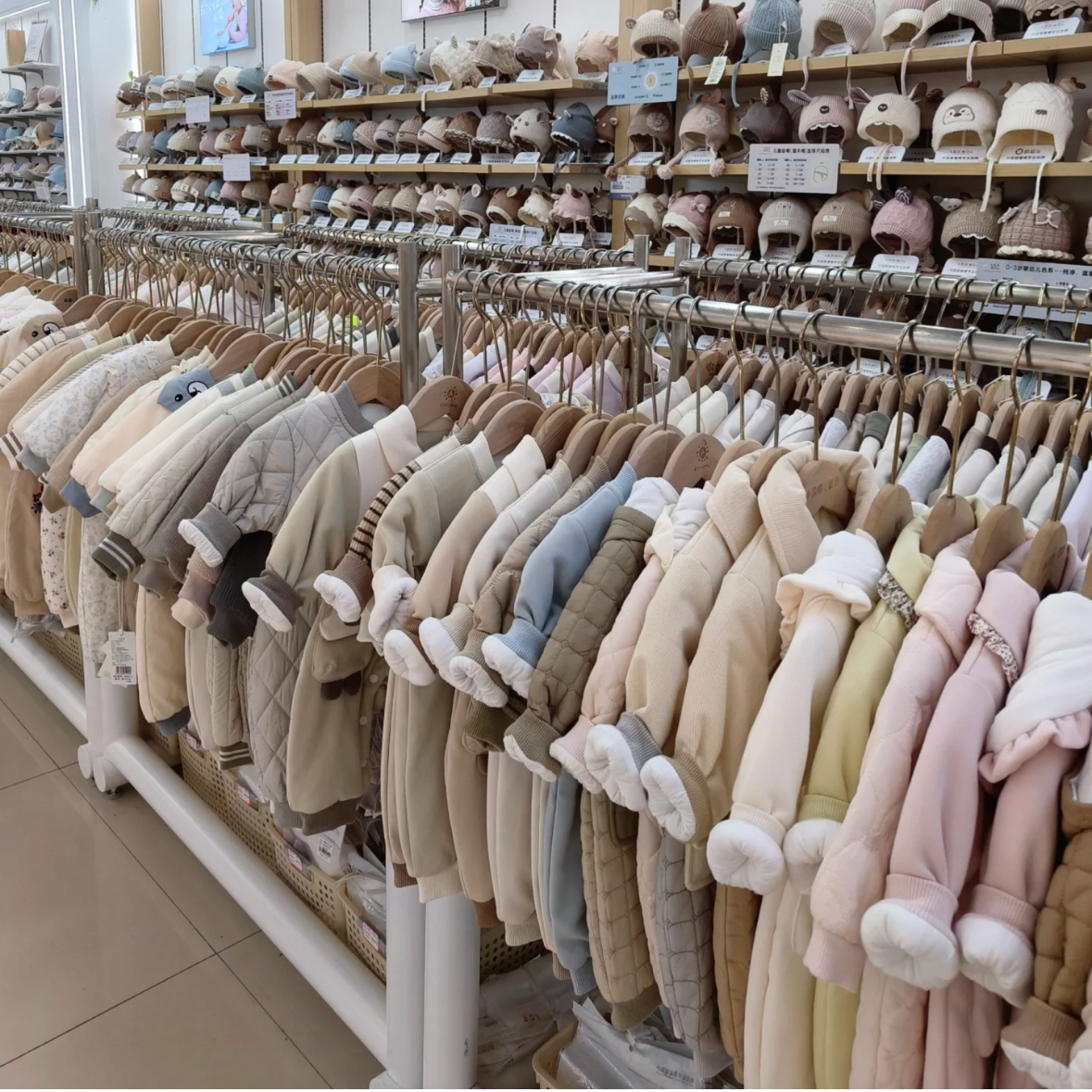 【661、664】新婴幼儿连体棉服