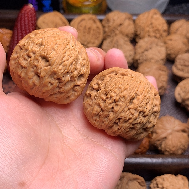 吊坠文玩核桃泥鳅背43尺尖有黄