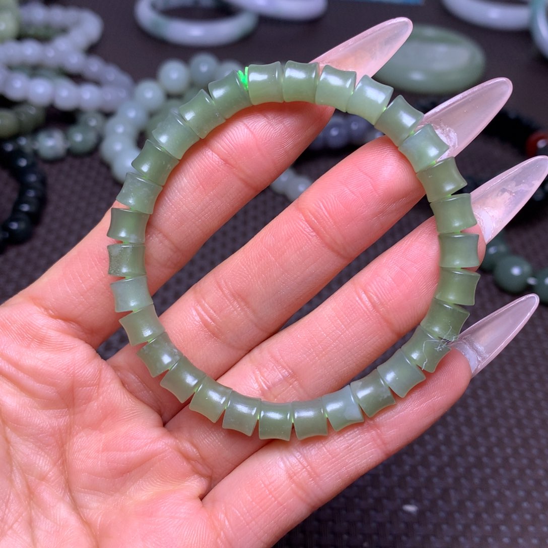 未镶嵌手串和田玉卡7