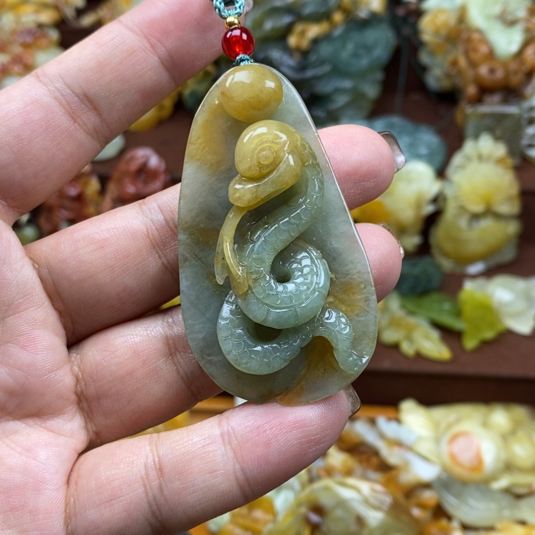 蛇纹石玉未镶嵌吊坠(赠链)