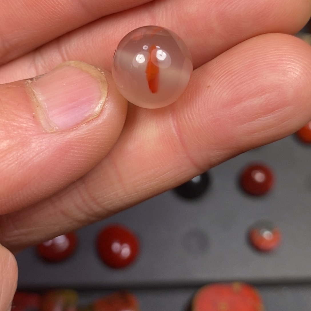 南红玛瑙珠子未镶嵌牛*哈