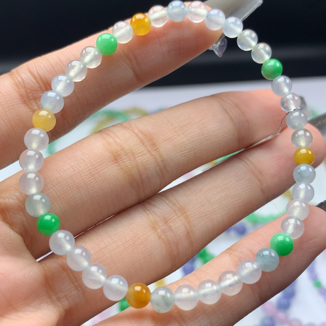 翡翠手链未镶嵌卡