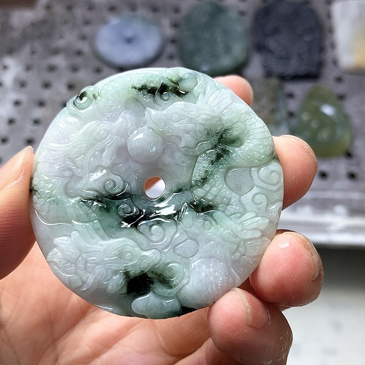 颈饰未镶嵌翡翠缅甸翡翠飘花九龙扣