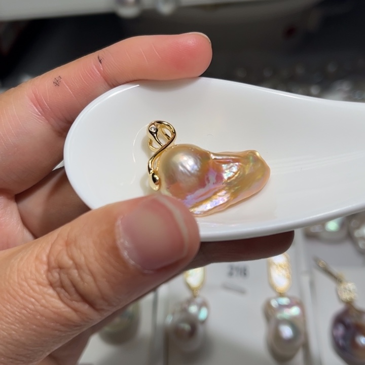 淡水珍珠吊坠(不含链)银S925镶嵌