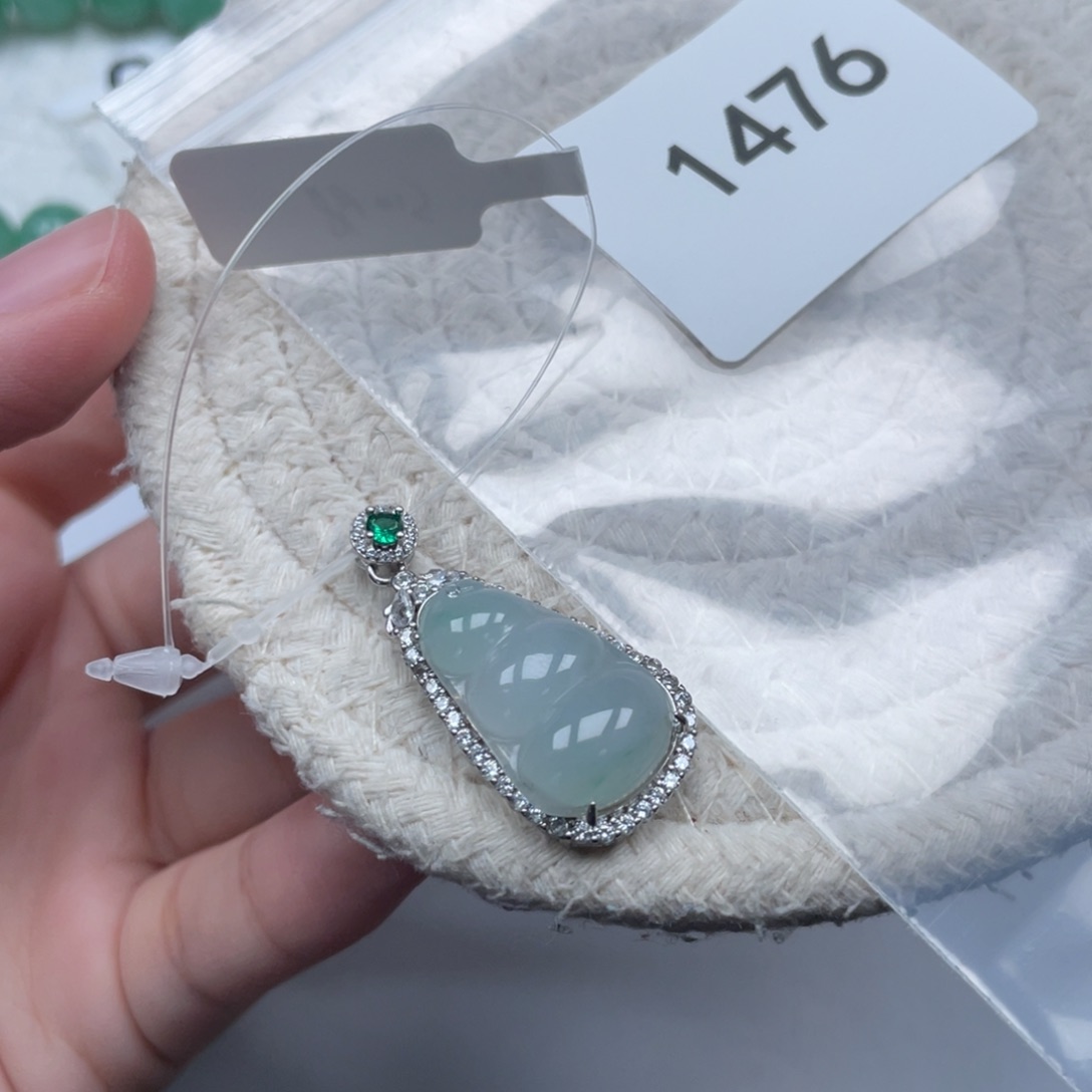 翡翠未镶嵌颈饰天然A货缅甸翡翠