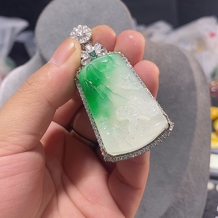 翡翠颈饰未镶嵌价格