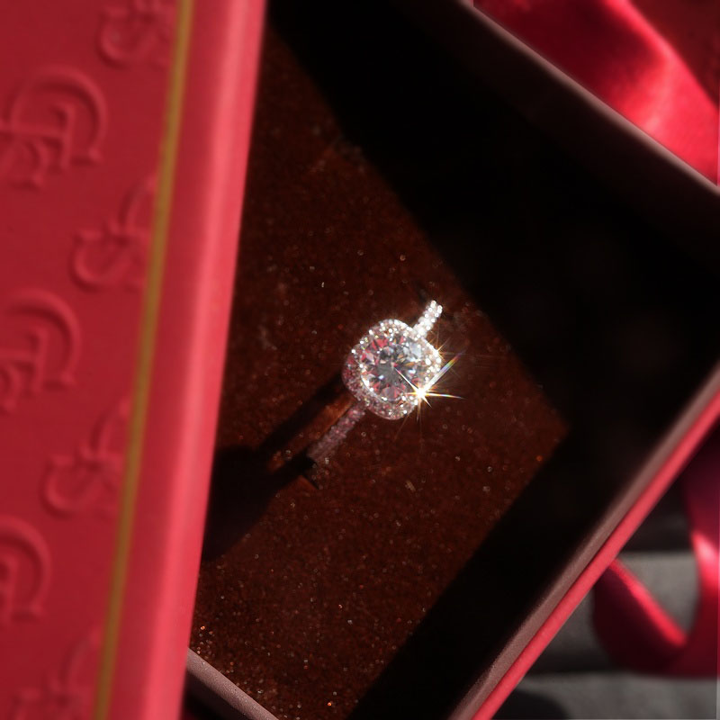 铜合金合成锆石戒指 【超美-方糖】高级经典百搭时尚轻奢戒指F2139