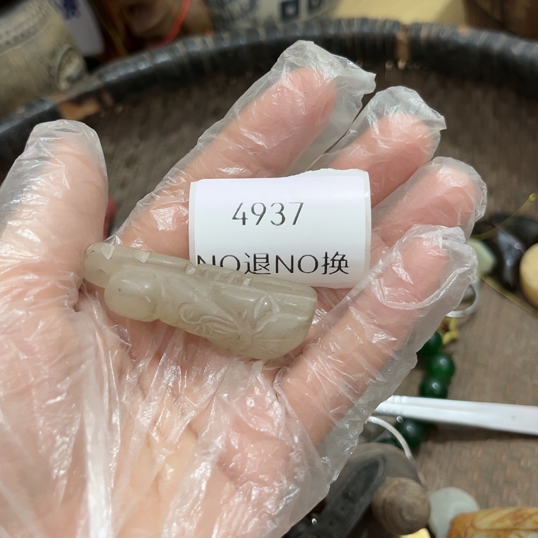 岁***梭老挝石4937号工艺品