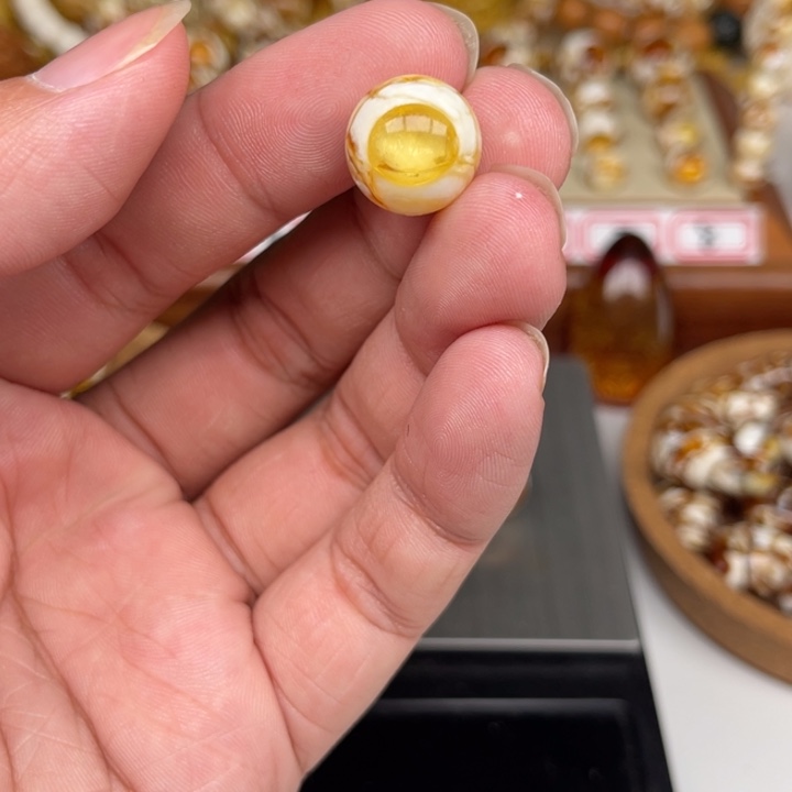 琥珀裸石未镶嵌緣**！35号