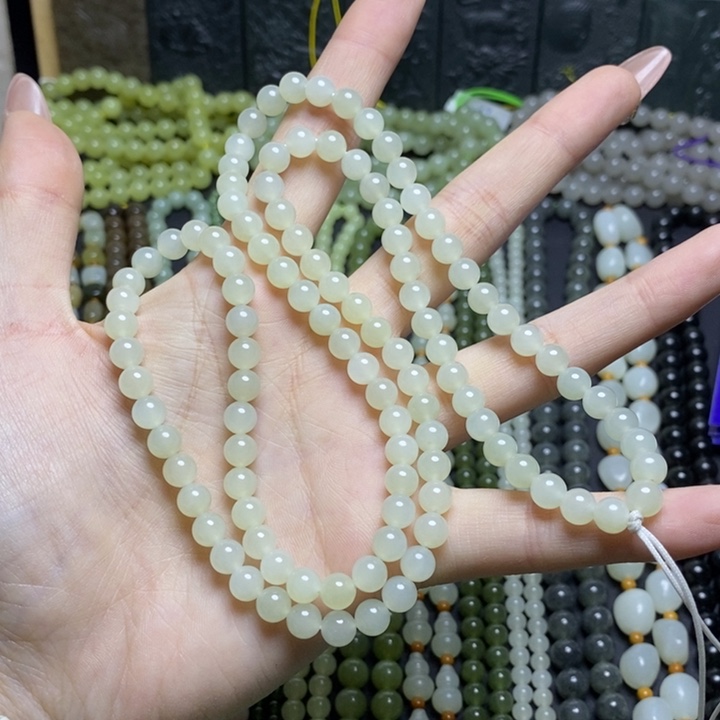 和田玉颈饰未镶嵌雄****发