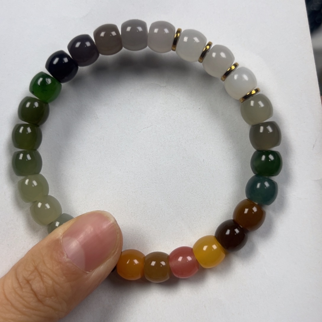 和田玉手链未镶嵌卡8苹果珠珠宝级