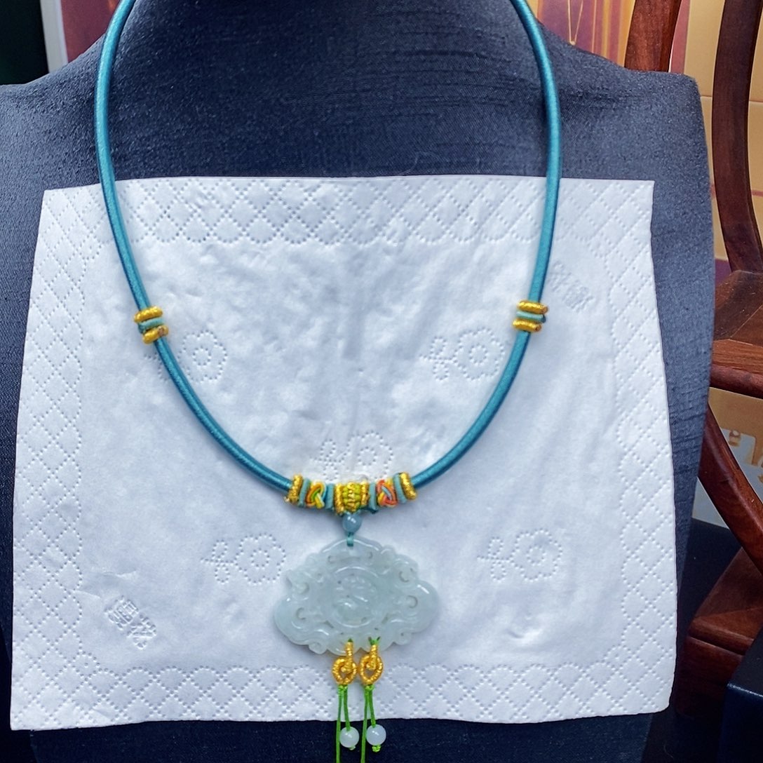 颈饰未镶嵌翡翠翡翠A货一物一证