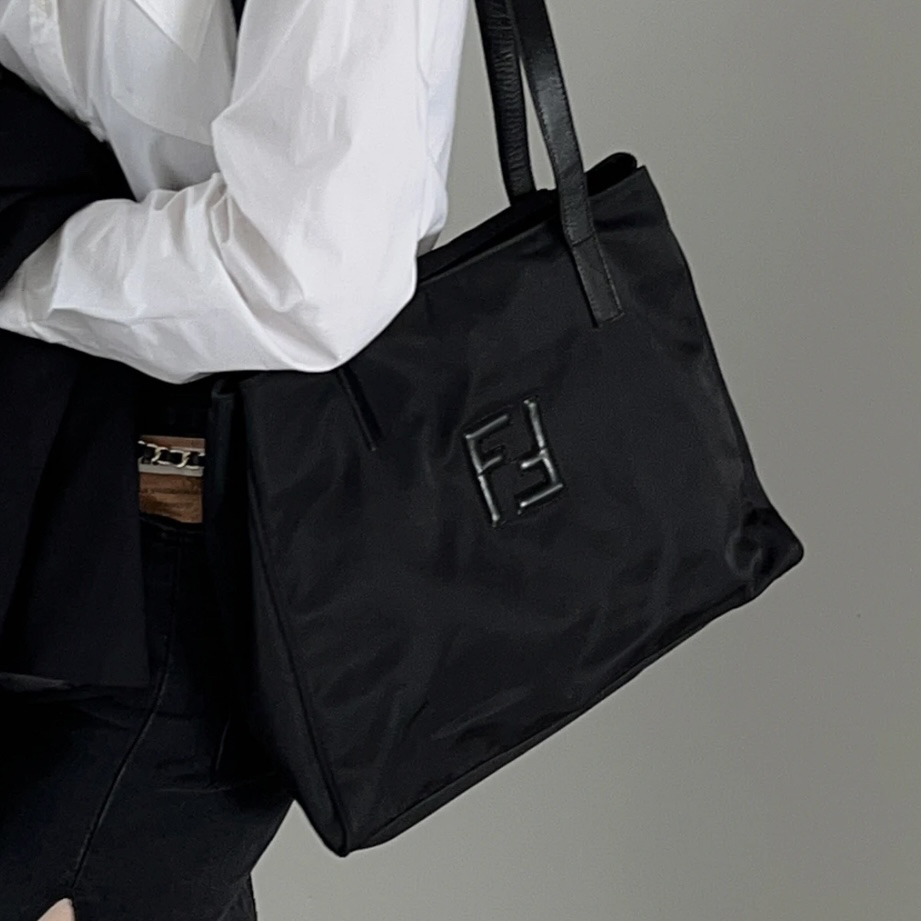 95新 FENDI/芬迪 尼龙托特包 全原 二手