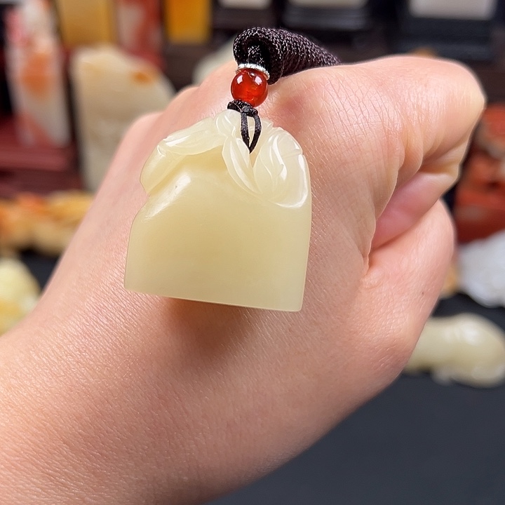 寿山石老性芙蓉石