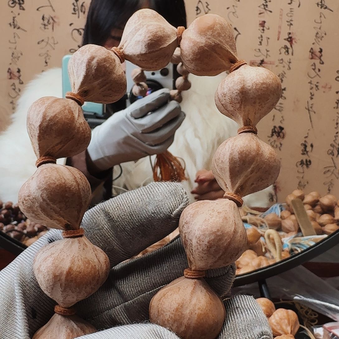 方***生橄榄核手串三面佛