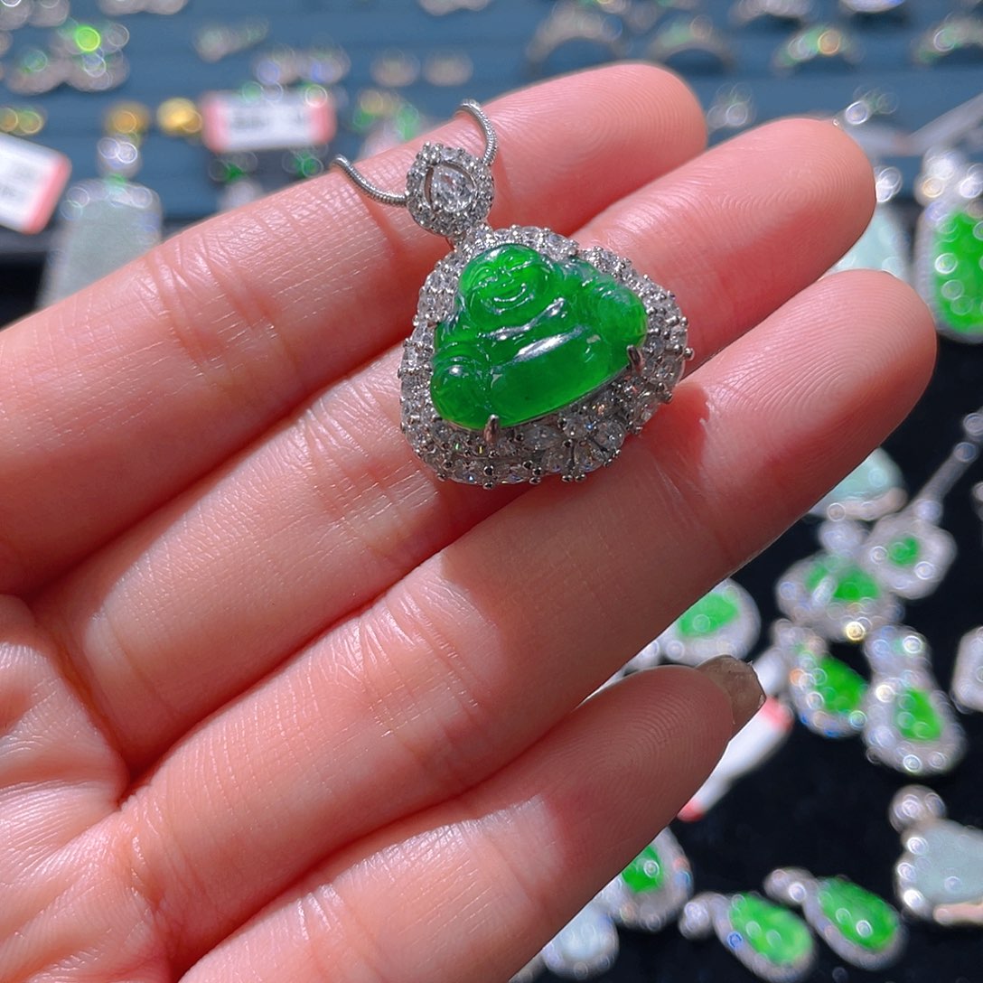 吊坠(不含链)未镶嵌翡翠