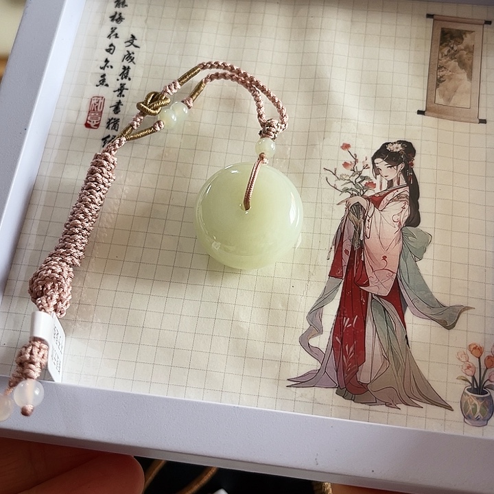 懒***懒和田玉未镶嵌颈饰