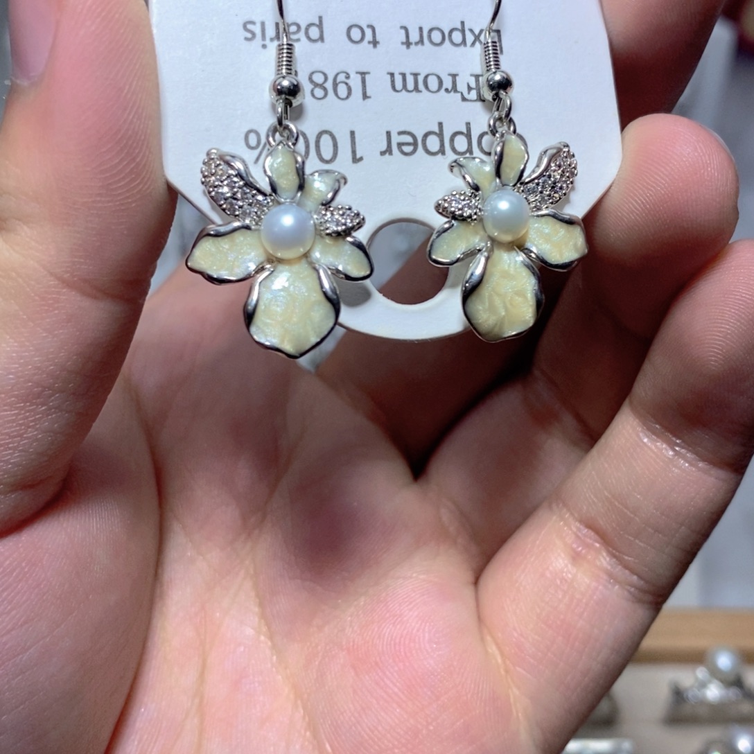 银S925镶嵌耳饰淡水珍珠