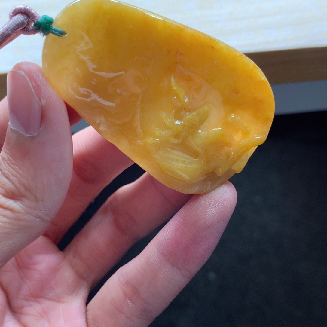 翡翠颈饰未镶嵌吊坠