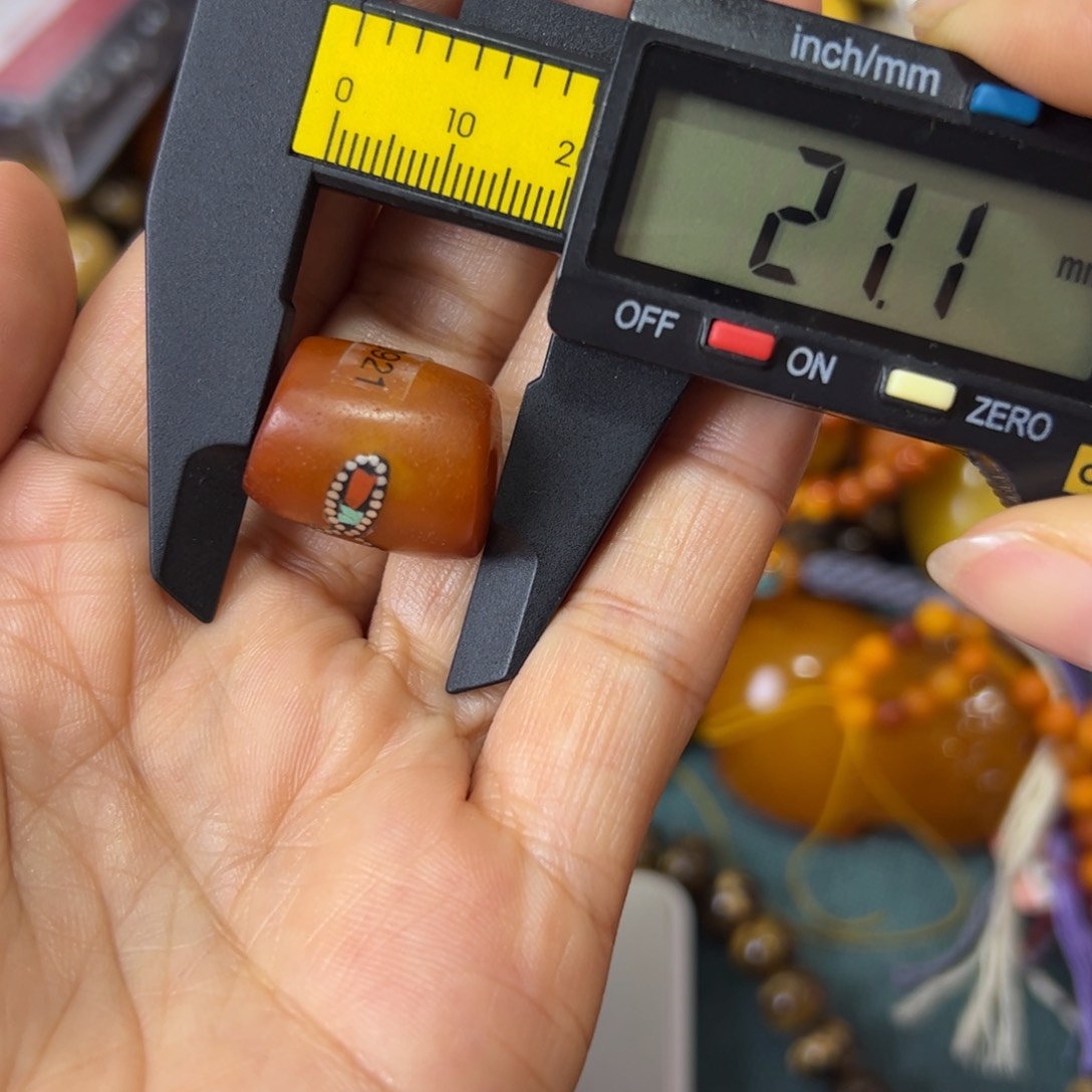 琥珀珠宝奇石未镶嵌106