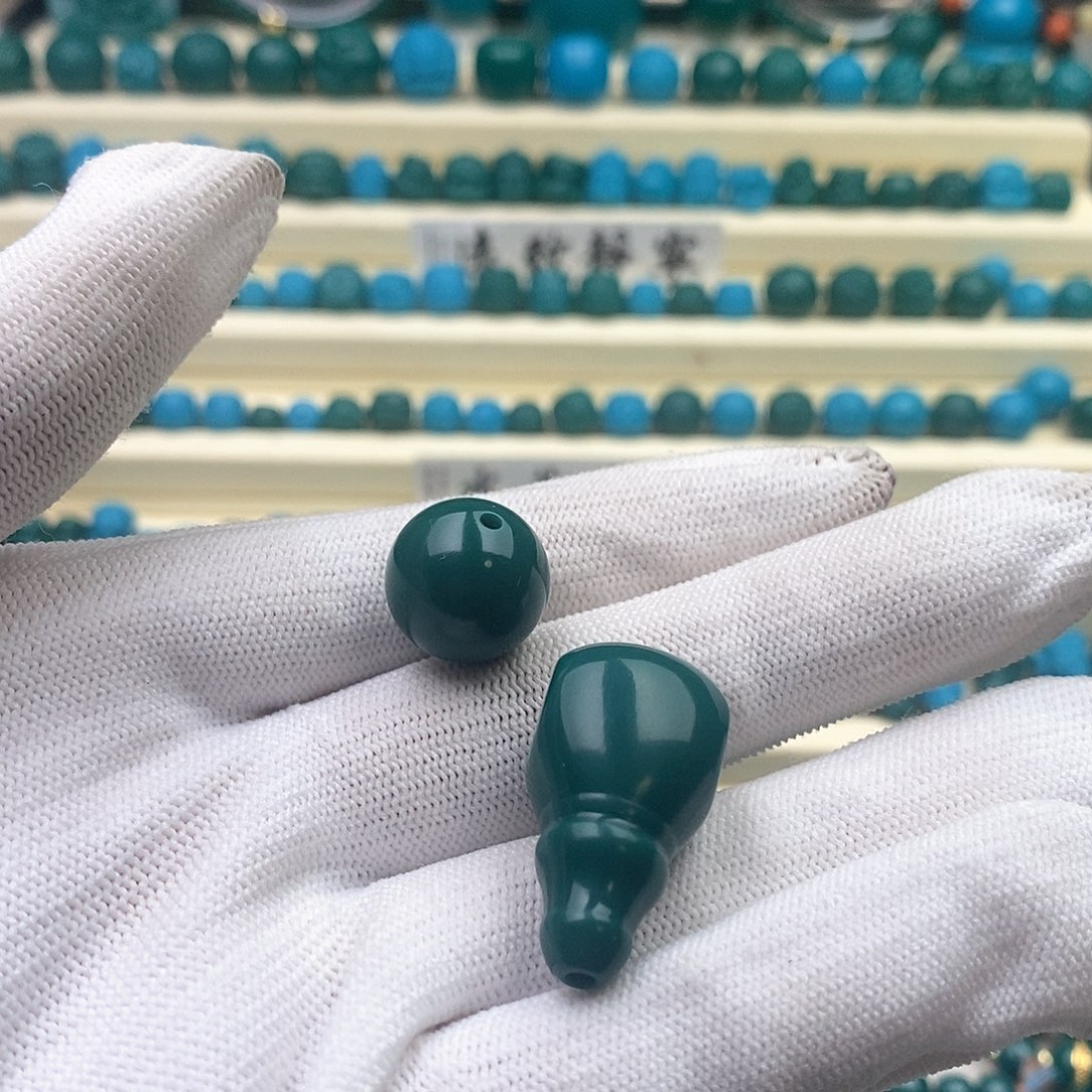 琉璃颈饰明*科技平替 15+三通油绿15圆珠