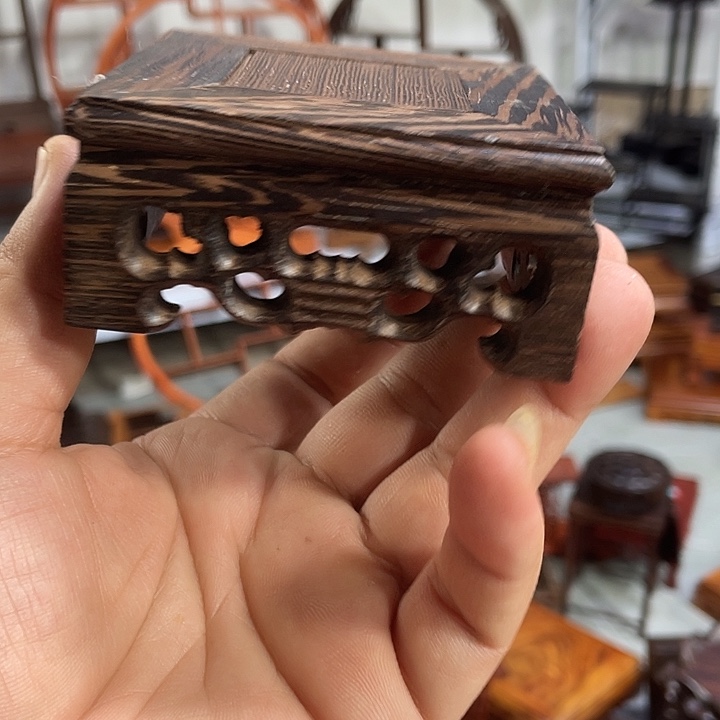 香榧木红木底座工艺品8公分