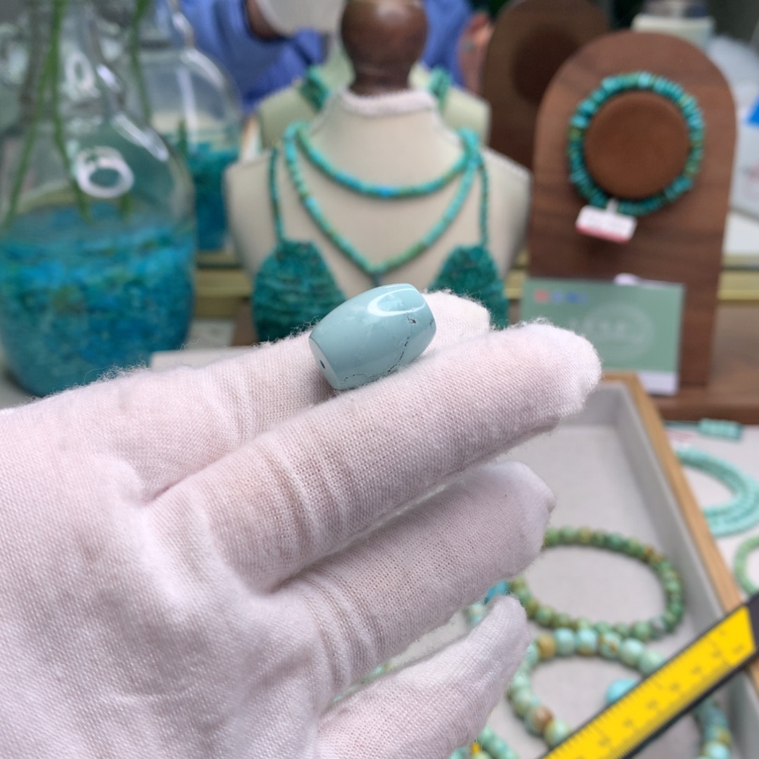 绿松石未镶嵌饰品