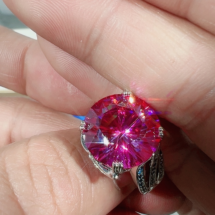 红宝石颈饰未镶嵌