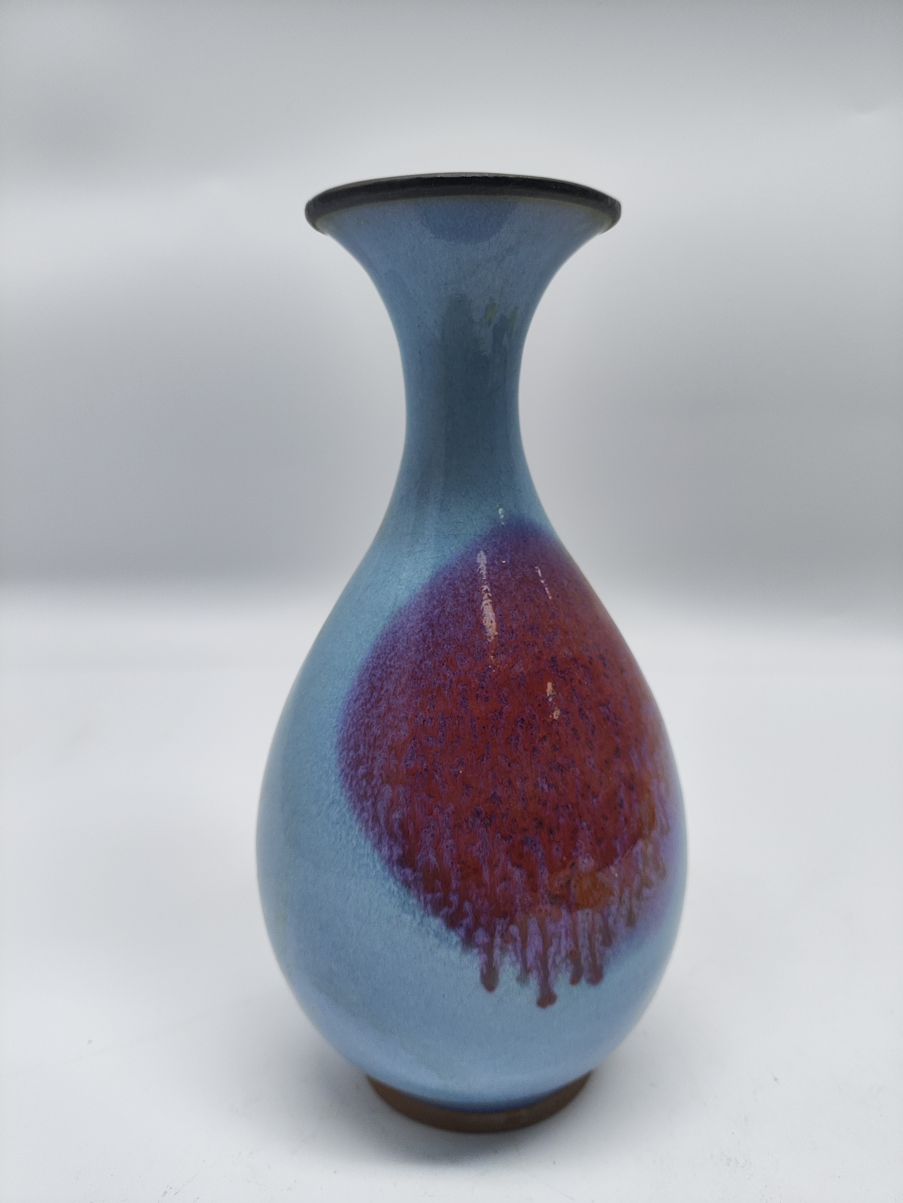 均瓷均瓷玉湖春瓶铜口瓷器