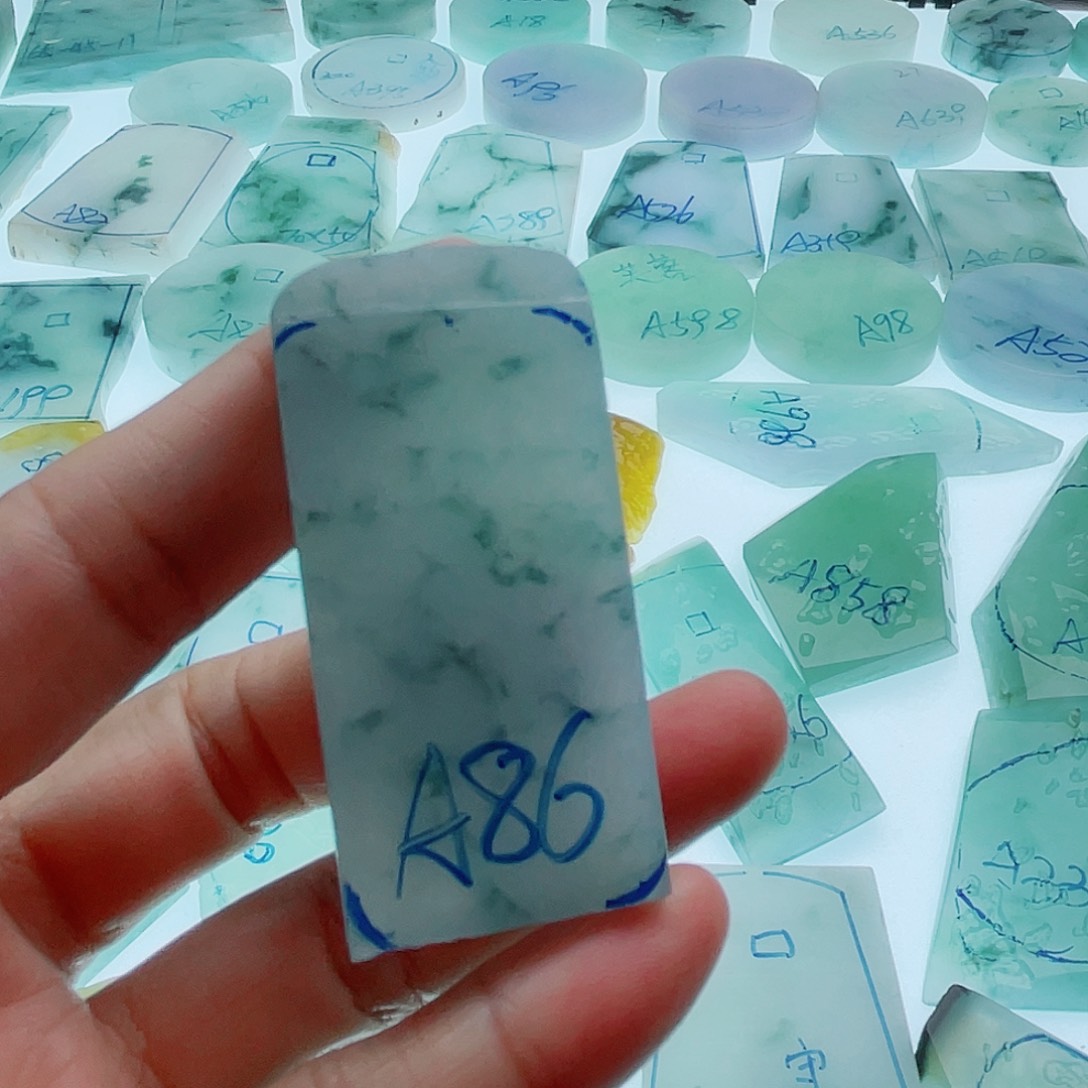 定制翡翠未镶嵌天然缅甸翡翠A货