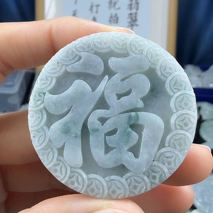 翡翠未镶嵌颈饰翡翠