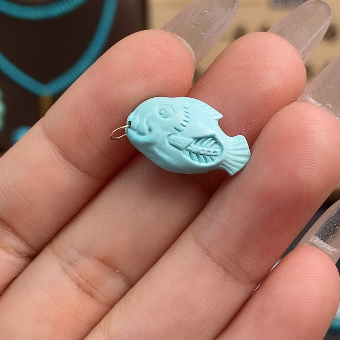 绿松石雕刻未镶嵌