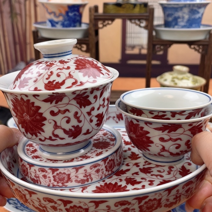 陶摆件釉里红缠枝莲五件套