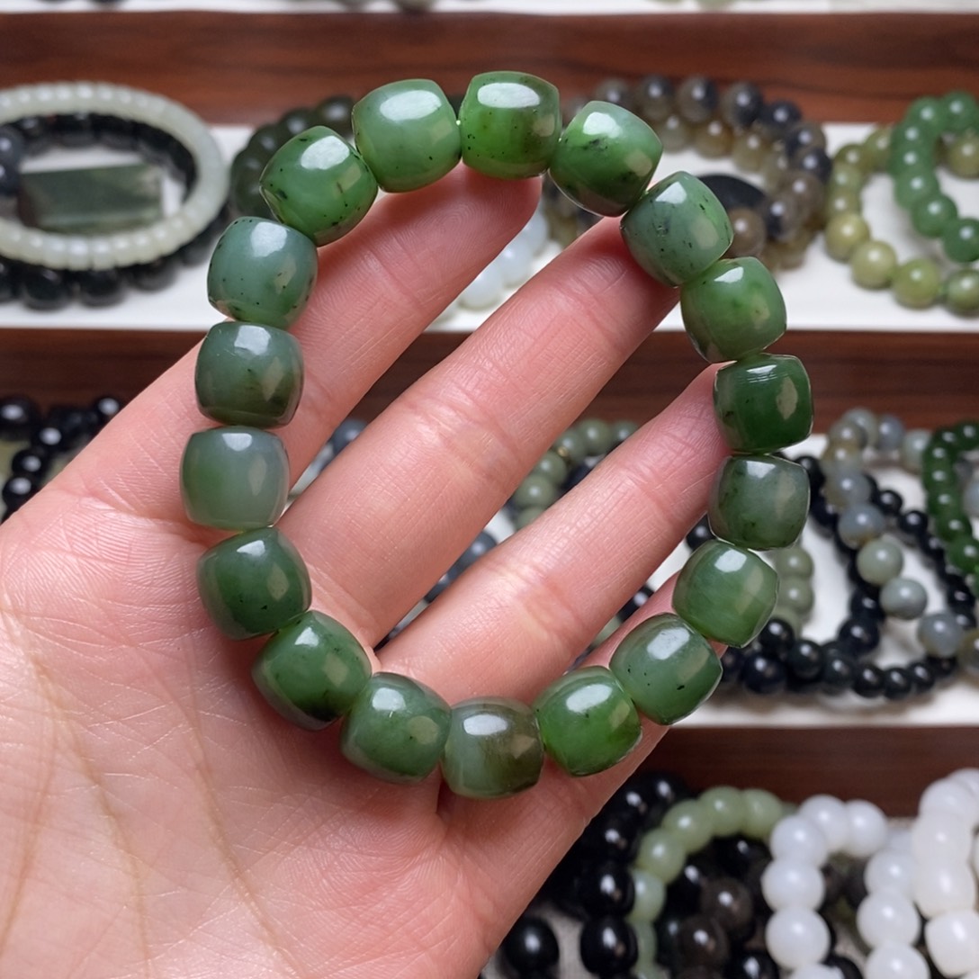 和田玉未镶嵌手串