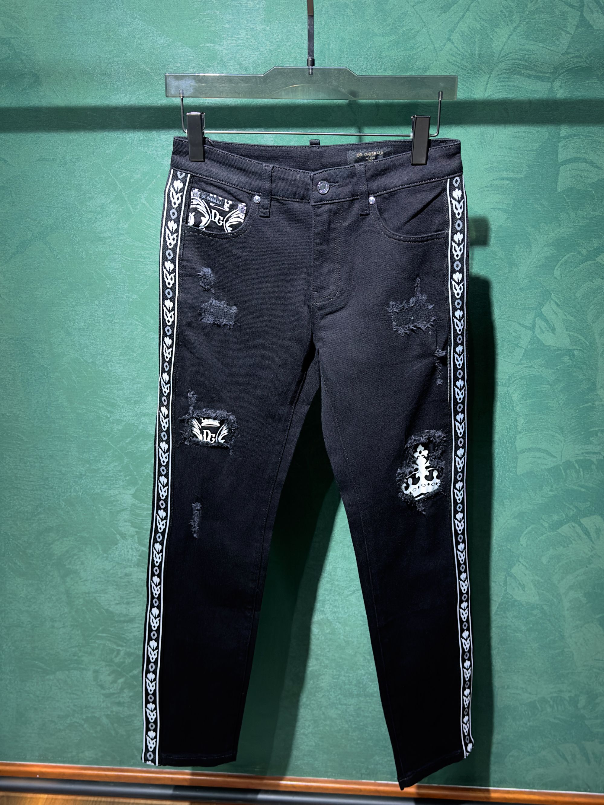 DR.GABBRALA/DG妮妮家男士秋冬季新款黑色破洞时尚牛仔裤N16款