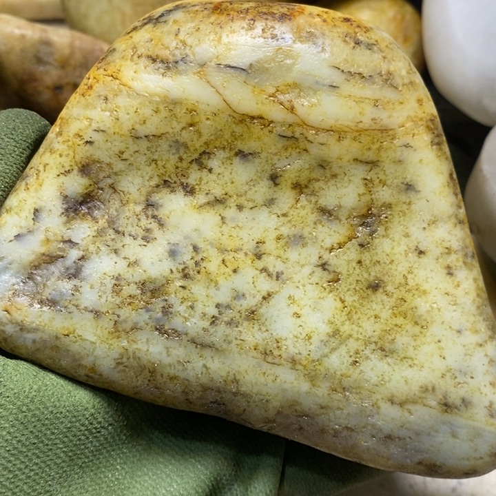 和田玉未镶嵌珠宝奇石16