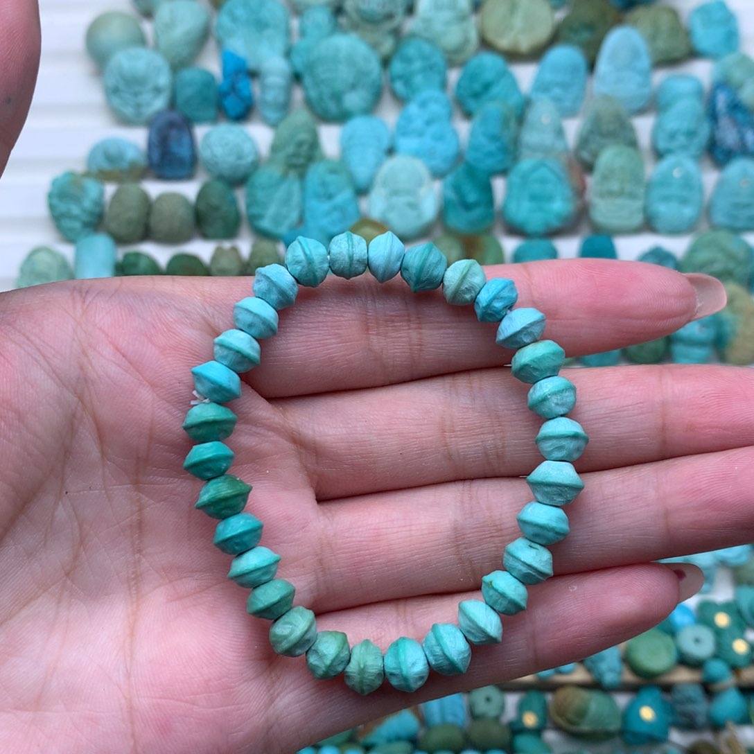 未镶嵌绿松石珠宝奇石