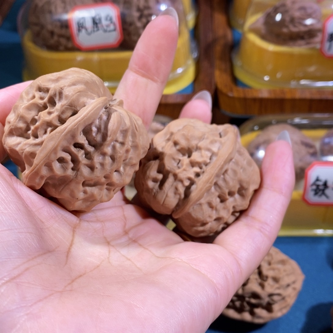 吊坠文玩核桃天**一蛤蟆眼