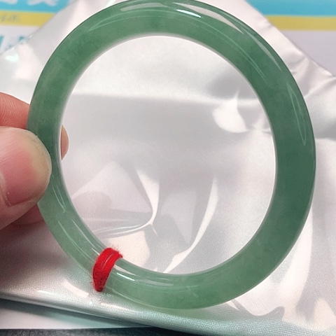 翡翠手镯未镶嵌0767号