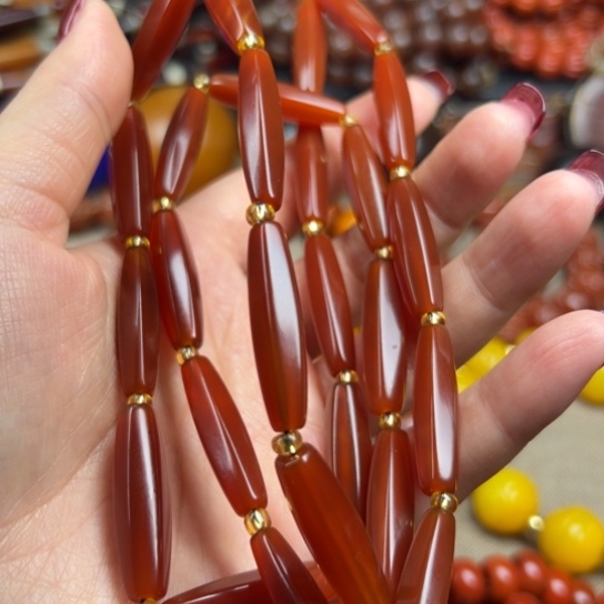 玛瑙/玉髓颈饰未镶嵌