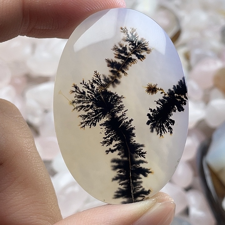 疯***子玛瑙/玉髓未镶嵌颈饰