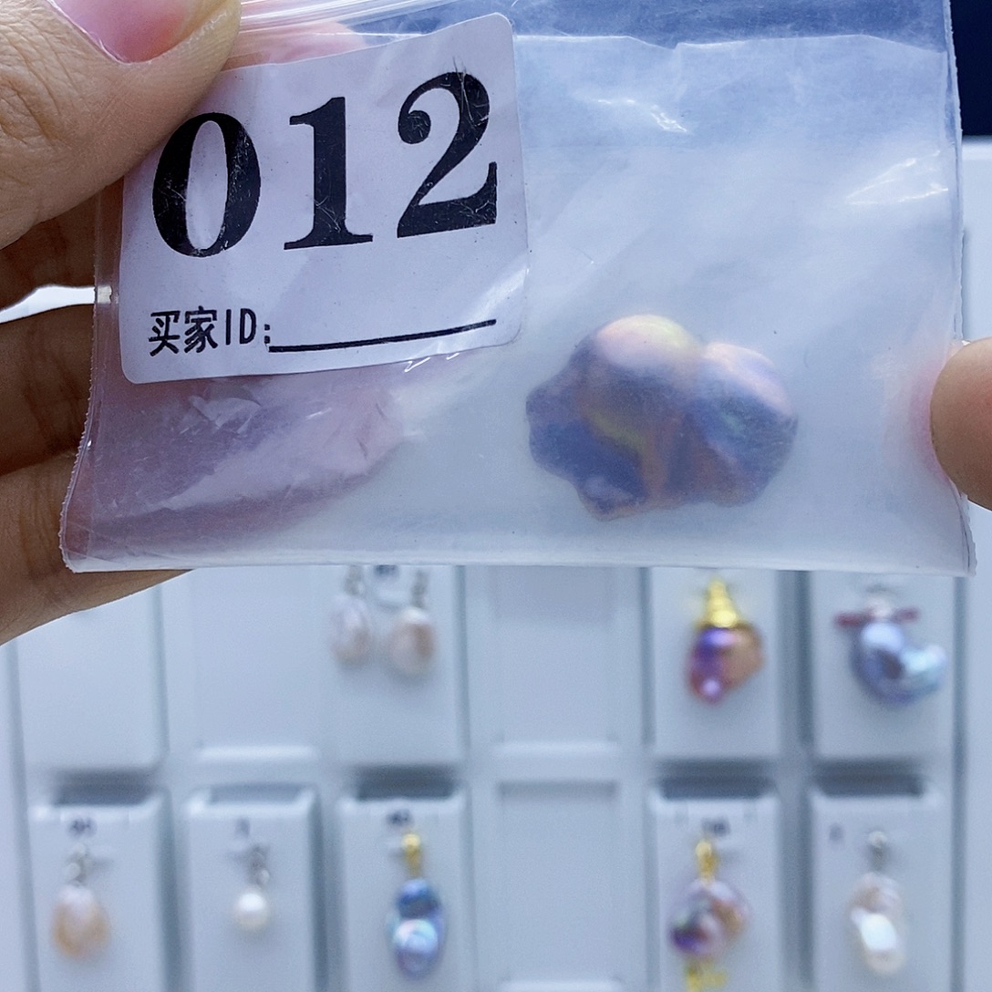 钛钢淡水珍珠颈饰
