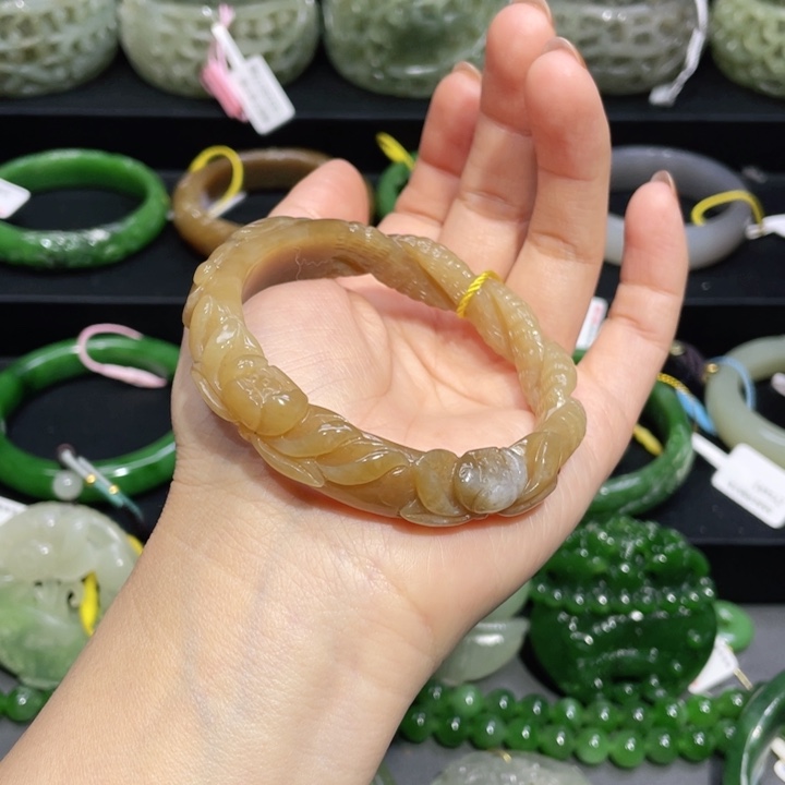 和田玉手镯56+圈口 编号53未镶嵌