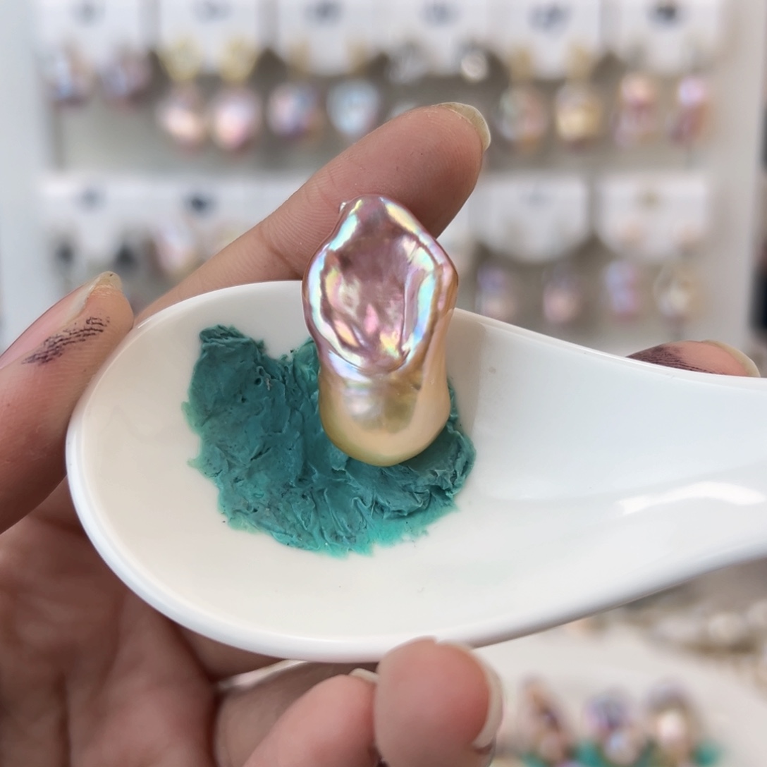 淡水珍珠吊坠(赠链)未镶嵌