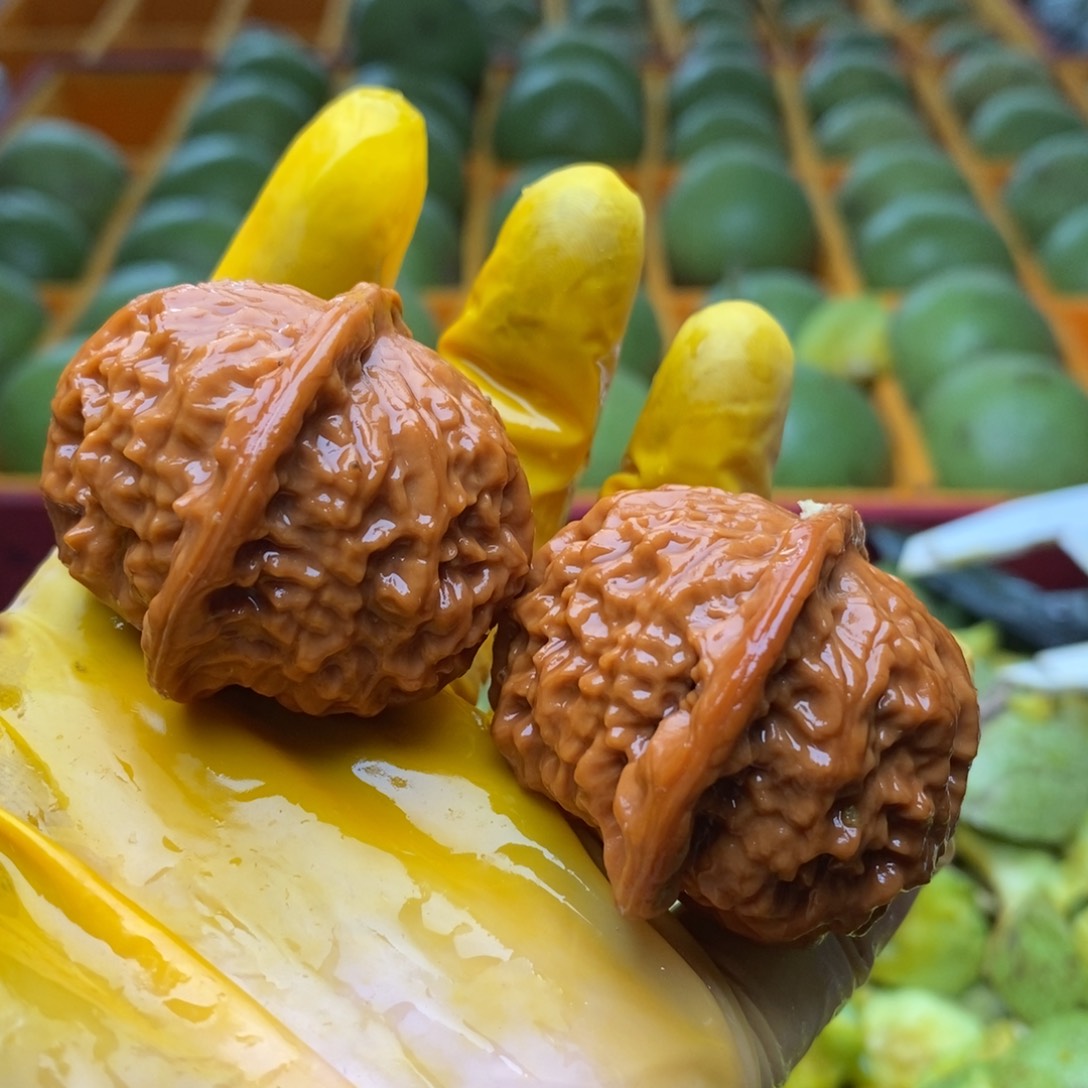 文玩核桃把件瓷娃娃40以下