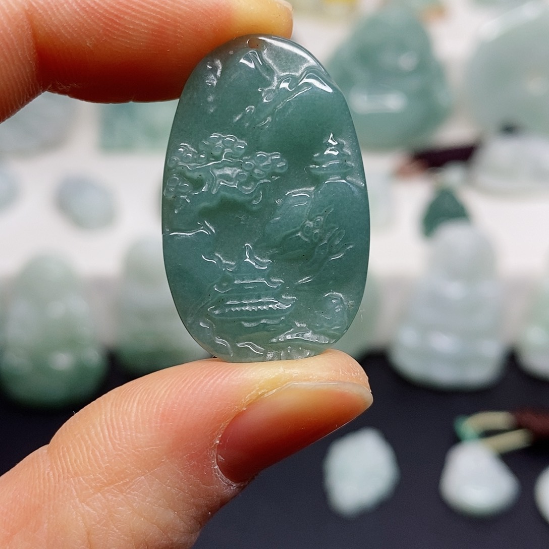 翡翠颈饰未镶嵌吊坠