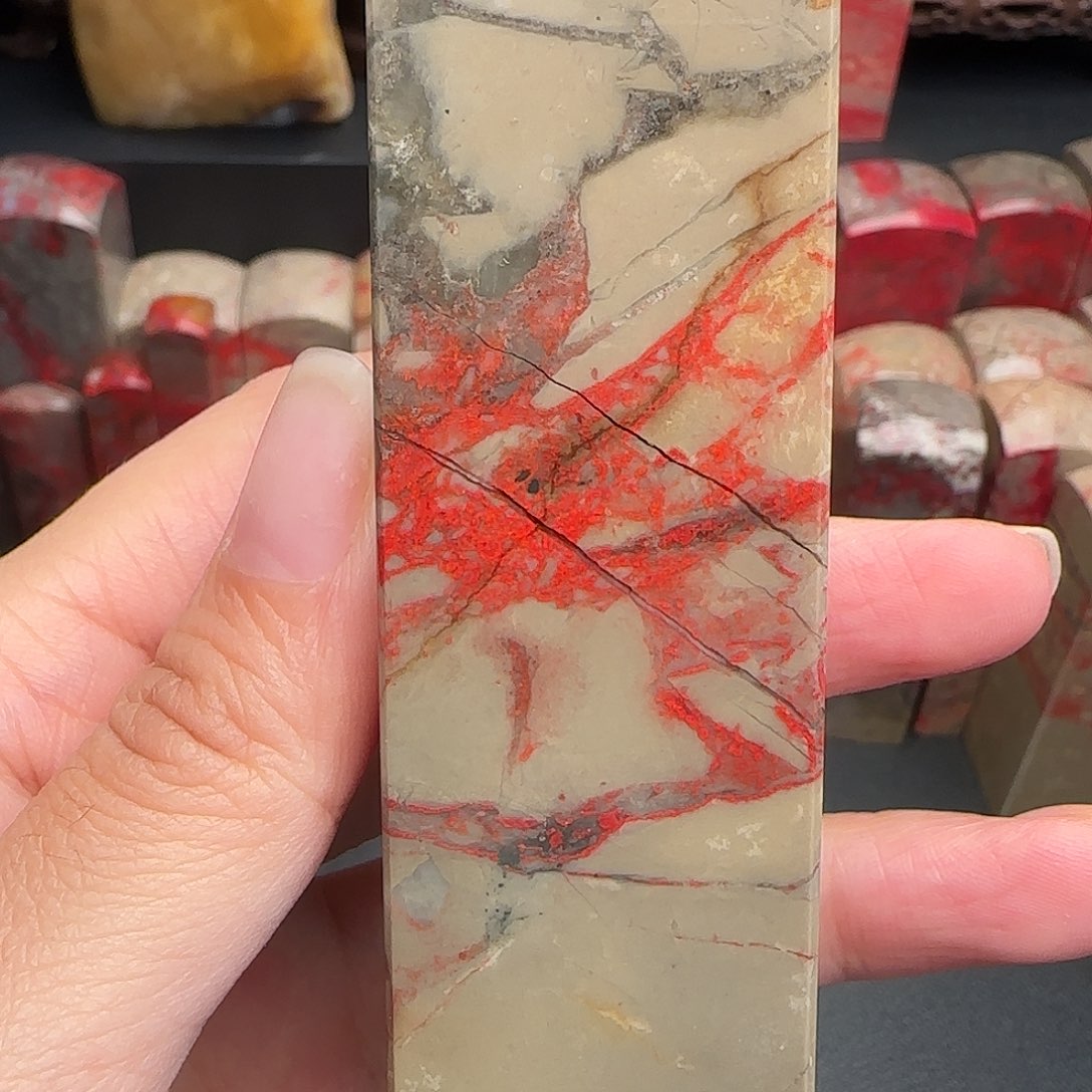 昌化石昌化鸡血石