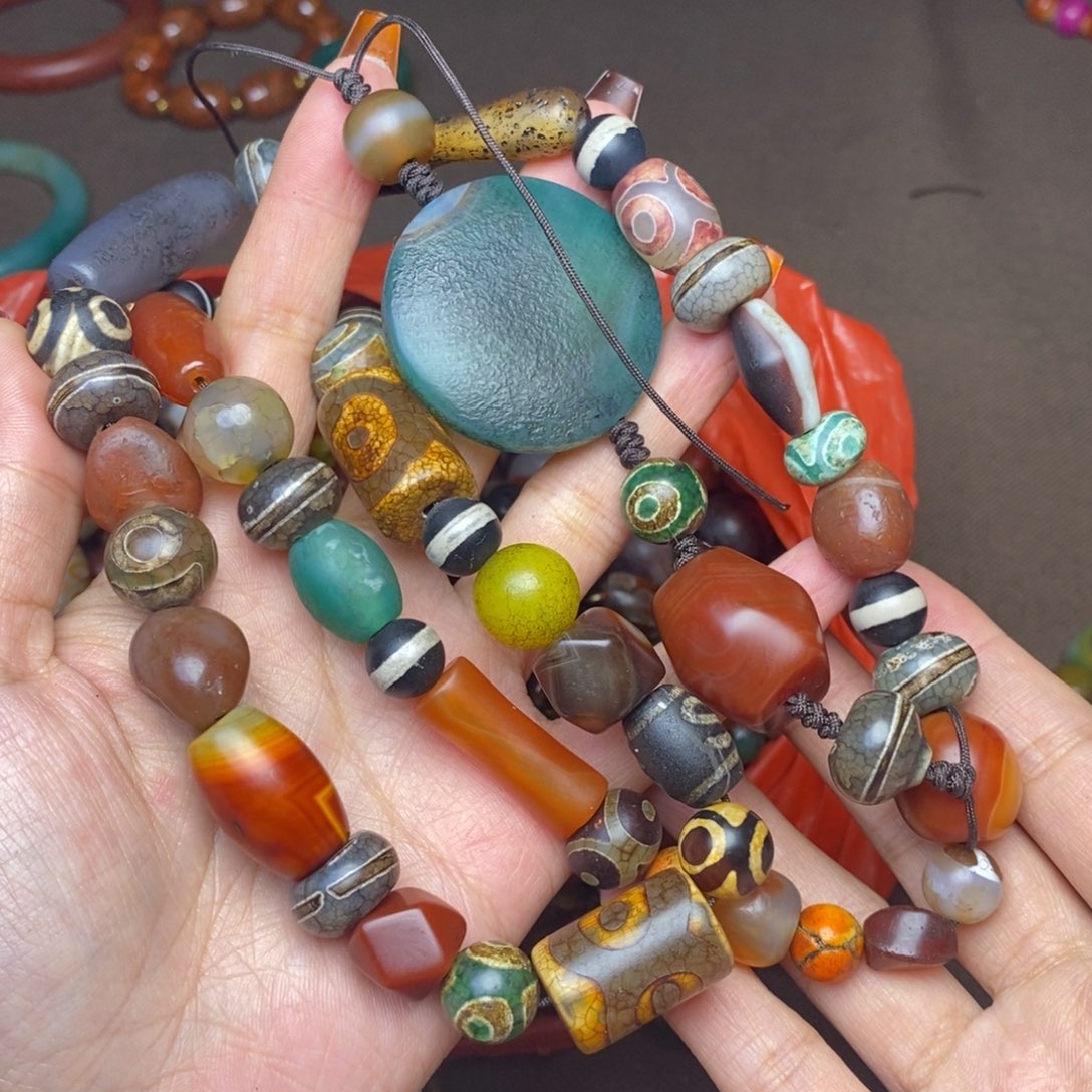 玛瑙/玉髓颈饰未镶嵌