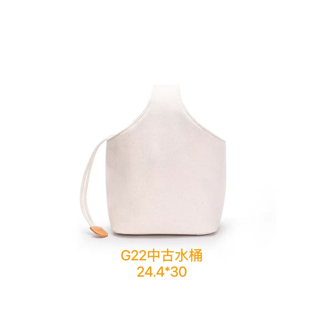 B22 经典格纹时尚百搭单肩腋下水桶包XX
