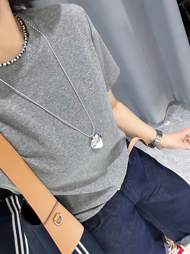 NZB 刺绣三角标图案圆领T恤